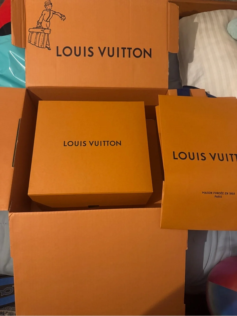 LOUIS VUITTON BIG BOX /accessories